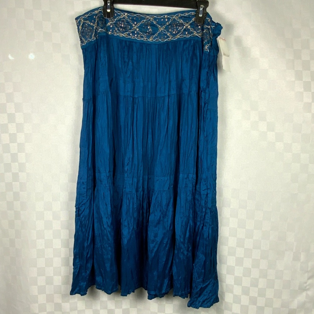 NWT dressbarn Blue Crinkle Midi Maxi Skirt Size Large Sequins Boho Gypsy